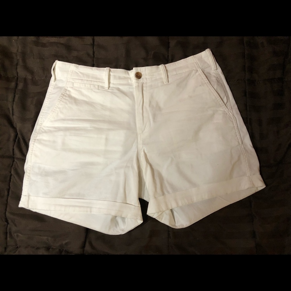 Gap 5” High Rise White Shorts